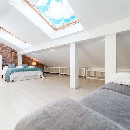 Loft En Calle Emblematica By Urbanhosting Santander Luaran gambar